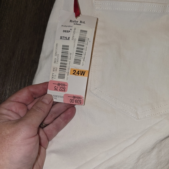 Ruby Rd. Size 24W White Jeans Nwt - Picture 5 of 9